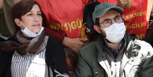 Nuriye Gülmen und Semih Özakça: 100 Tage im Hungerstreik
